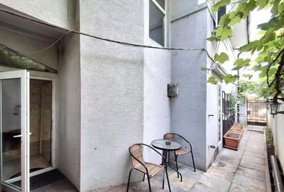 Casă cu 7 camere cu Canalizare în P-ța Unirii - 3