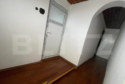 Casă cu 5 camere cu Teren 726 Mp în Central - 10