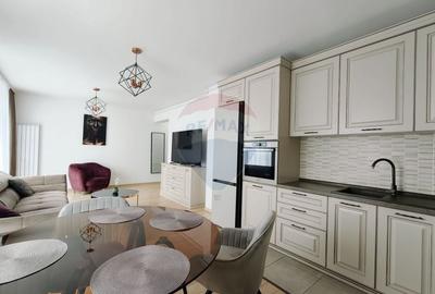 Apartament cu 3 camere decomandat, mobilat în Tractorul