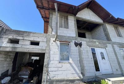 Casă cu 4 camere în Costișa - 2