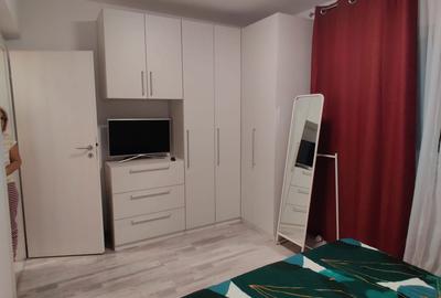 Apartament cu 3 camere decomandat în Berceni - 1