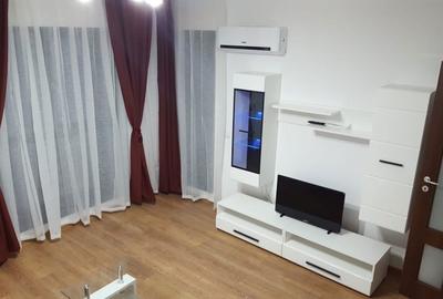 Garsonieră decomandată în Central - 2