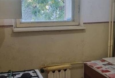 Garsonieră D, decomandată, 27 mp, et1,  Piața Decebal- 61.900E - 2