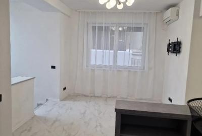 Apartament cu 5 camere semidecomandat în Romană - 16