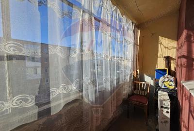 Apartament zona centrala etaj 3 - 8