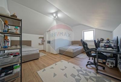 Casa tip duplex de vanzare - Str. Cavalului, cartier Stupini, Brasov - 10