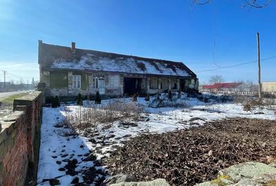 Casă cu 5 camere cu Teren 1302 Mp în Hitiaș - 3