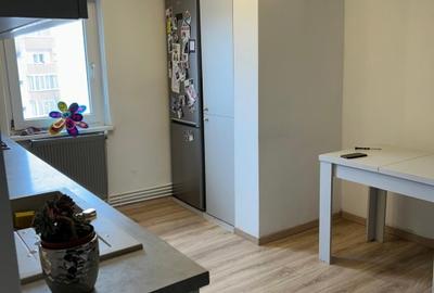 Închiriez apartament ultra dotat în Turda - 2