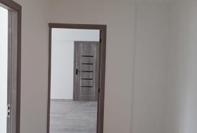 Crangasi, 150 m de metrou, apartament 3 camere decomandate - 7