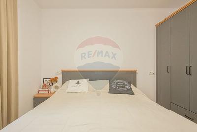 Apartament cu 2 camere decomandat, mobilat în Tractorul - 4