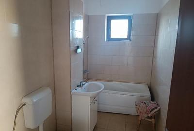 Garsoniera 40 mp utili + Terasa 48.5 mp - Zona Sfinti - 6