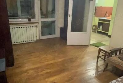 Garsonieră decomandată în Central - 2