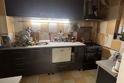 Apartament cu 3 camere decomandat, mobilat în Drumul Taberei - 2