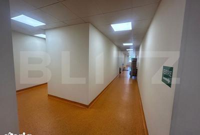Spațiu comercial, de 1,967 mp, în Industrială - 12