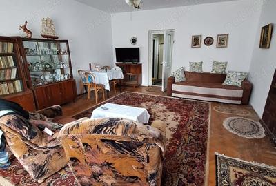 Apartament cu 2 camere decomandat în Gării