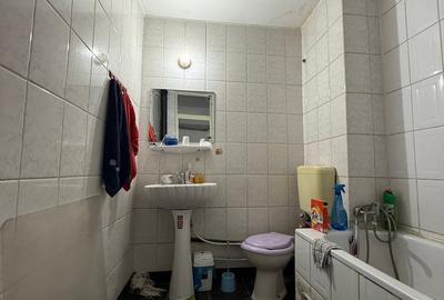 Apartament cu 3 camere semidecomandat în Gorjului - 10