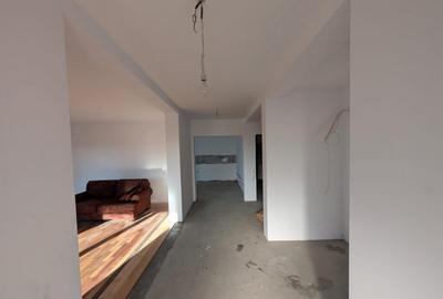 Casa Spa?ioasa cu 7 Camere, 242 mp Utili ?i 600 mp Teren - 8