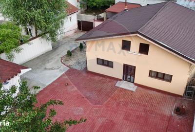 Casă cu 3 camere cu Teren 587 Mp în Glina - 12