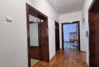 Spațiu comercial, de 100 mp, în Florilor - 13