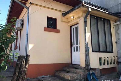 Casă cu 3 camere cu Teren 180 Mp în Central - 3