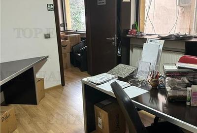 Apartament cu 5 camere circular în Central - 5