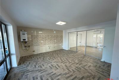 Cladire cu 3 apartamente in suprafata totala construita de 5 - 4