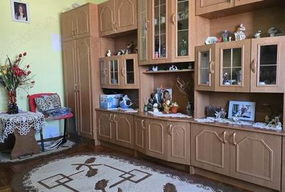 Apartament cu 3 camere decomandat în Central - 3