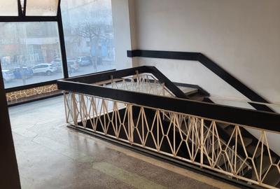 Spațiu comercial, de 10 mp, în Orizont - 5