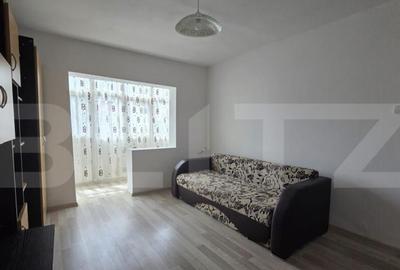Vand apartament 2 camere, semidecomandat -Craiovita Noua, et