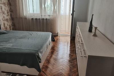 Apartament cu 3 camere decomandat în Central - 3