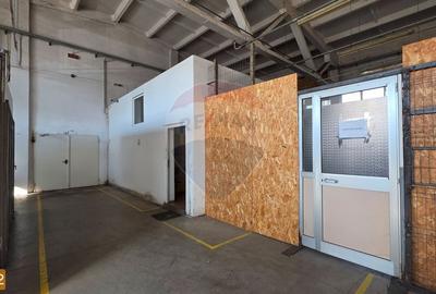 Spațiu industrial, de 5,211 mp, în Central - 40