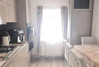 Apartament cu 2 camere decomandat în 22 Decembrie - 2