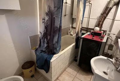 Casă cu 5 camere cu Teren 450 Mp în Central - 1