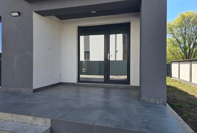 Casă individuală cu 5 camere cu Canalizare în Palazu Mare - 19