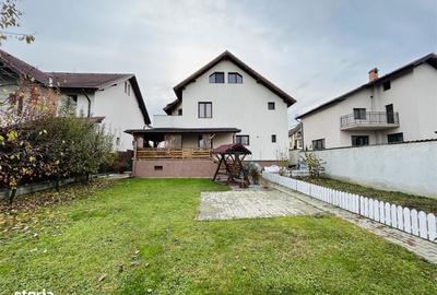 Casă cu 5 camere cu Teren 513 Mp în Șura Mică