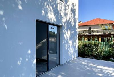 Casă cu 4 camere în Prelungirea Ghencea - 2