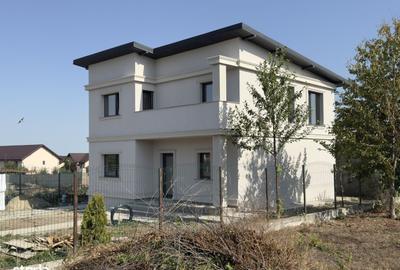 Casă cu 4 camere în Valea Lupului