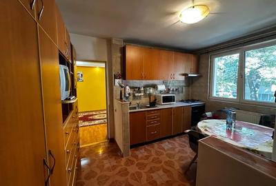 Apartament cu 3 camere decomandat, mobilat în Pajura - 7