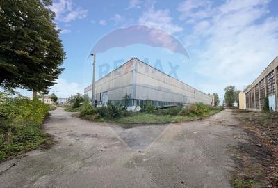 Hala 2.700 mp + birouri 800 mp + teren 1.400 mp AEROPORT BRASOV - 2