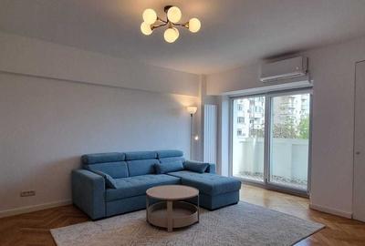 Apartament cu 2 camere decomandat, mobilat în P-ța Unirii