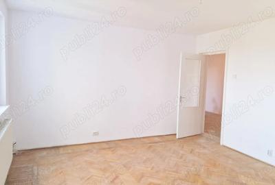 Apartament cu 3 camere decomandat în Orizont - 6