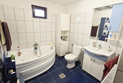 Casă cu 5 camere cu Canalizare în Ologeni - 6