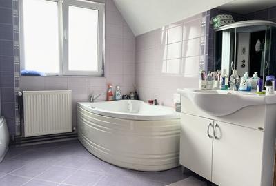 Casă cu 4 camere cu Teren 500 Mp în Săcălaz