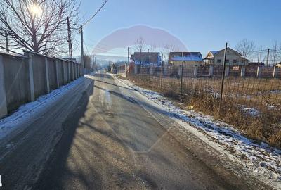 Teren de 750 mp, în Mărgineni - 6