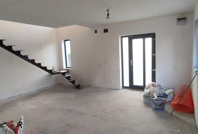 Casă cu 3 camere în Central - 1