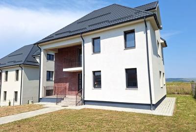 Case individuale, 180 mp utili, luminos si retras, zona Bonas, Dezmir Case individuale, 180 mp utili, luminos si retras, zona Bonas, Dezmir - 7