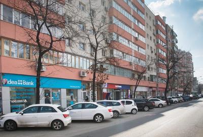 Apartament cu 3 camere decomandat, mobilat în Moșilor