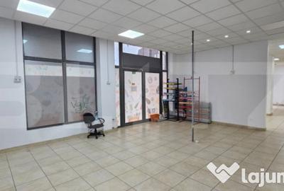 Spațiu comercial, de 120 mp, în 22 Decembrie - 7