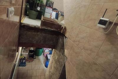 Apartament cu 3 camere semidecomandat în Traian - 10