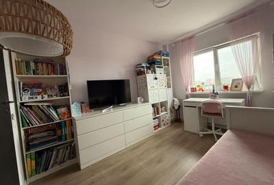 Apartament cu 3 camere decomandat, mobilat în 1 Mai - 2